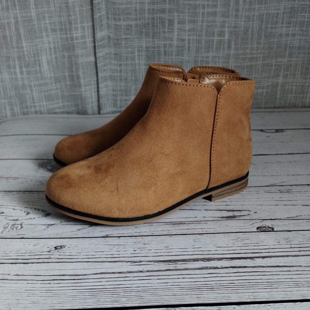Stylish Tan Ankle Boots